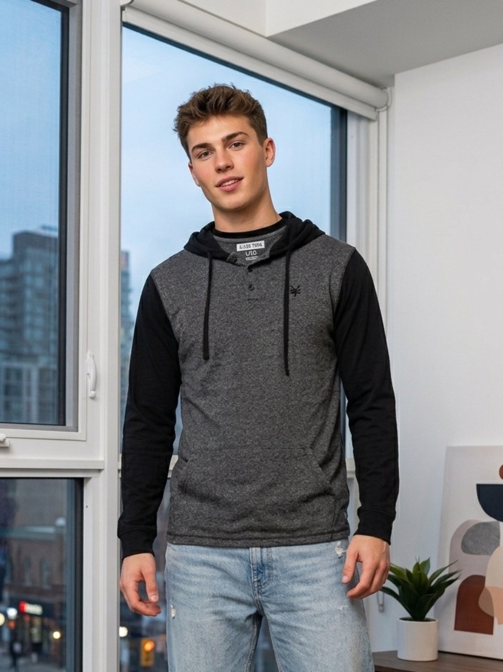 Zoo York Gray Heather Body with Black Sleeves Hooded Pullover men’s size large